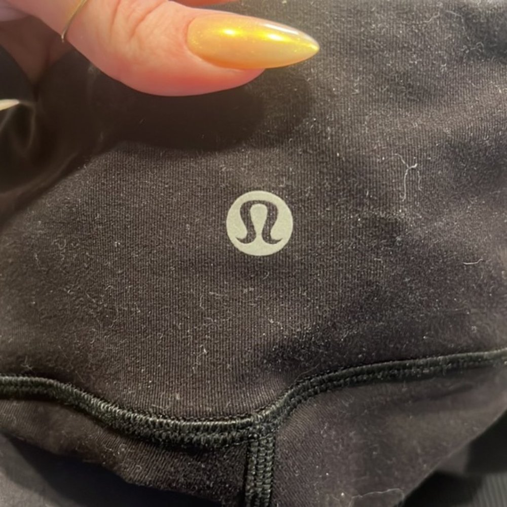 Lululemon Size 2 Black Leggings 28 inch
